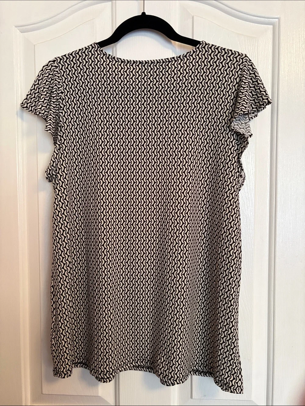 Premise Black & White Geometric Ruffle-Sleeve Blouse - Picture 5 of 6